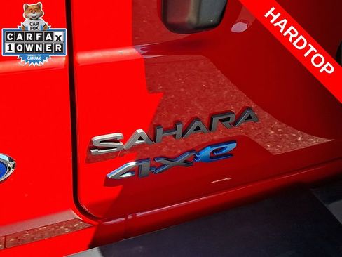 Used 2025 Jeep Wrangler Unlimited Sahara AWD/4WD image 8