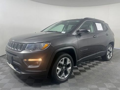 Used 2021 Jeep Compass Limited AWD/4WD image 2