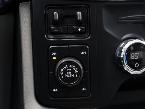 Used 2021 Ford F150 Limited image 34