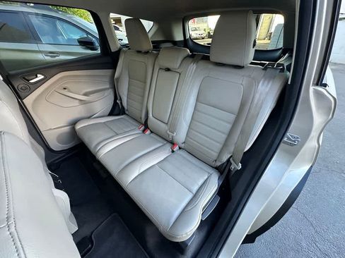 Used 2018 Ford Escape Titanium image 13