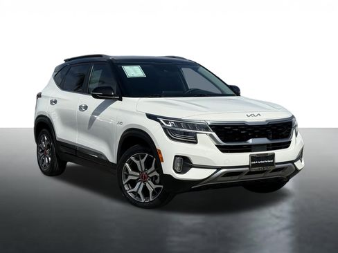 Certified 2022 Kia Seltos SX image 1