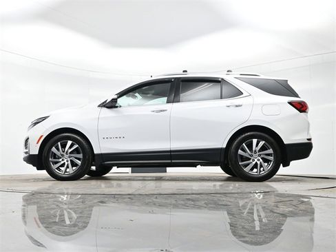 Used 2024 Chevrolet Equinox Premier image 29