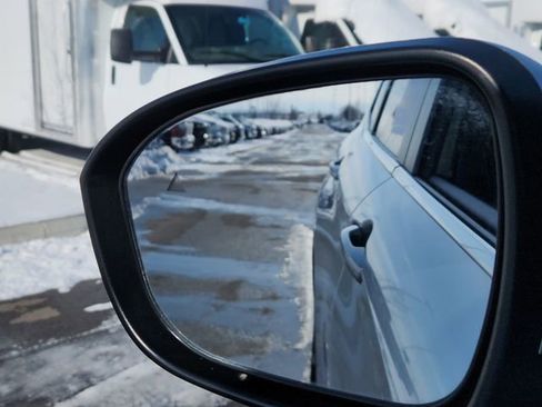 Used 2024 Mitsubishi Outlander SE image 39