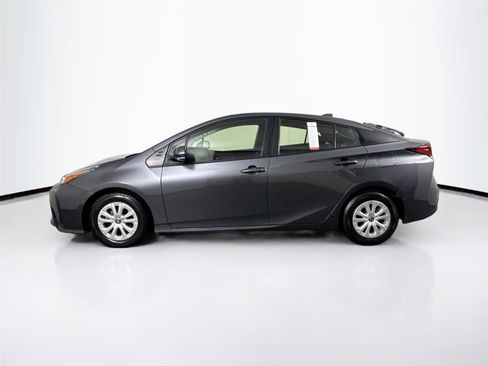 Certified 2022 Toyota Prius LE image 12