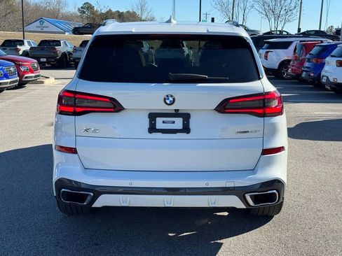 Used 2021 BMW X5 sDrive40i w/ M Sport Package image 12