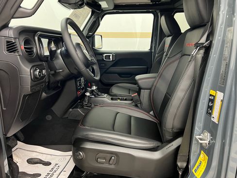 New 2026 Jeep Wrangler Unlimited Rubicon AWD/4WD image 5
