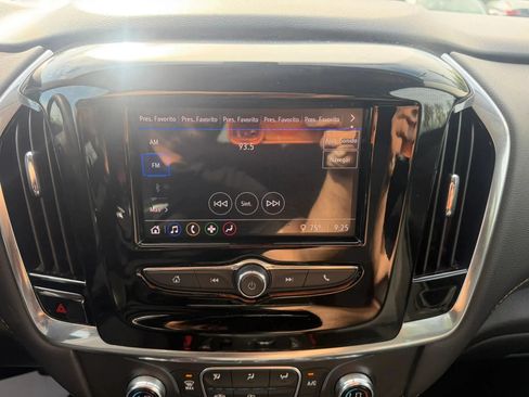 Used 2020 Chevrolet Traverse LS AWD/4WD image 18