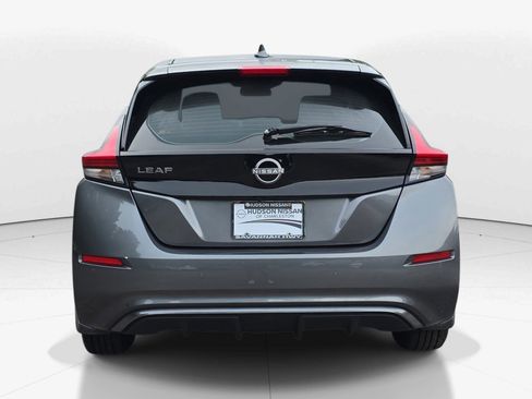 Used 2024 Nissan Leaf S FWD image 5