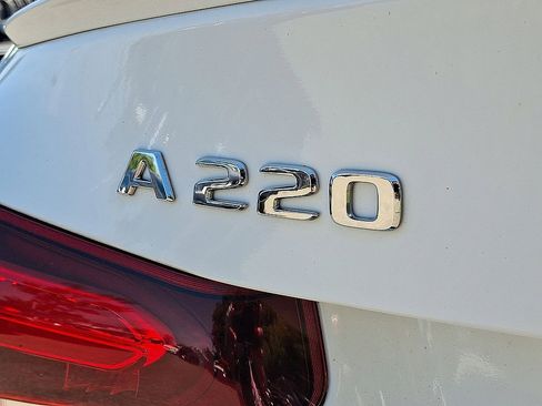 Used 2019 Mercedes-Benz A 220 image 30
