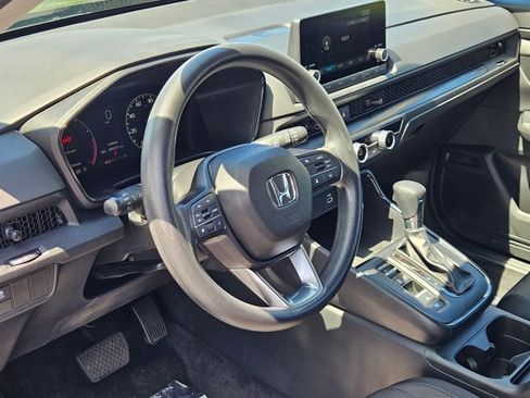 Used 2024 Honda CR-V LX image 10