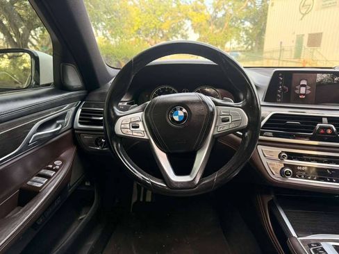 Used 2016 BMW 740i RWD image 17