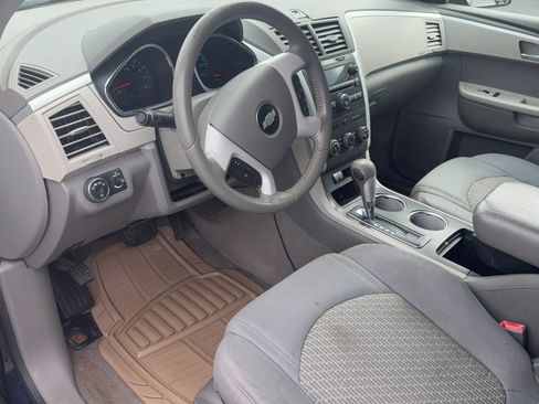 Used 2012 Chevrolet Traverse LS image 11
