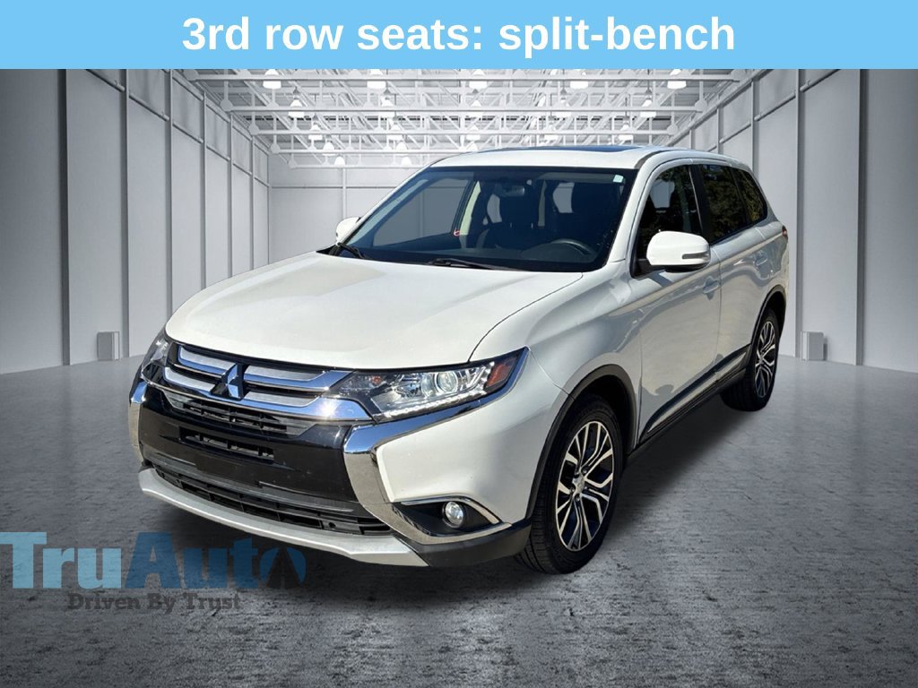 Used 2018 Mitsubishi Outlander AWD image 3