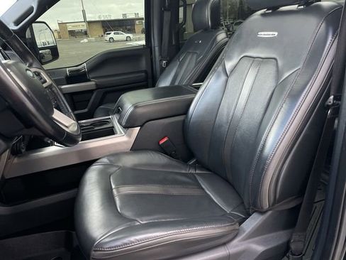 Used 2022 Ford F350 Platinum image 11
