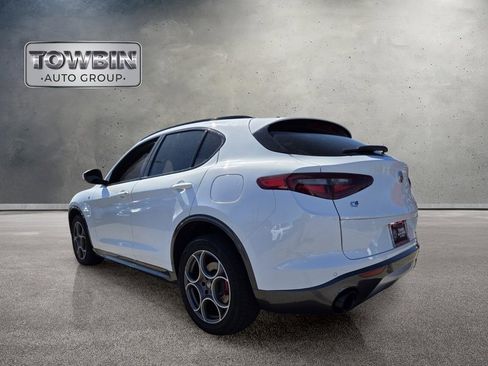 Used 2022 Alfa Romeo Stelvio Ti AWD/4WD image 6