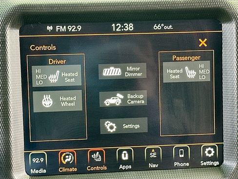 Used 2021 Jeep Wrangler Unlimited Sahara image 21