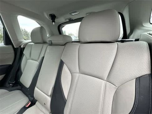 Certified 2022 Subaru Forester Limited image 18