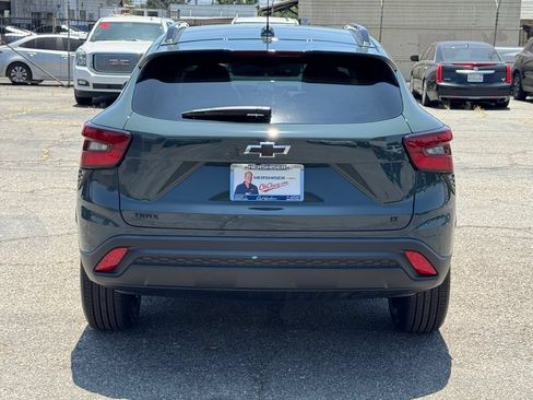 New 2026 Chevrolet Trax LT w/ Driver Confidence Package FWD image 5