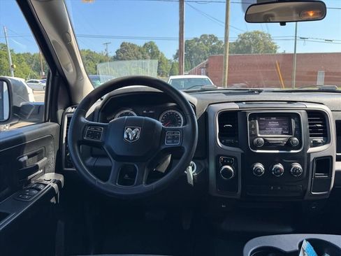Used 2021 RAM 1500 Tradesman w/ Tradesman SXT Package RWD image 12