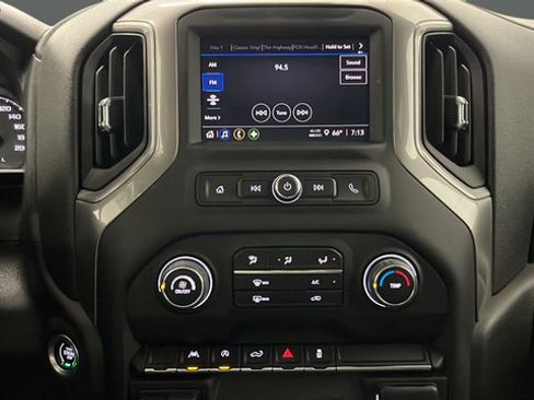Used 2023 Chevrolet Silverado 1500 Custom AWD/4WD image 12