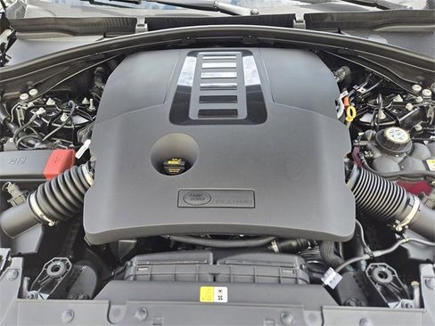 New 2026 Land Rover Range Rover Velar Dynamic SE image 19