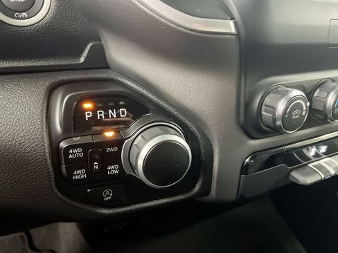Used 2022 RAM 1500 Big Horn AWD/4WD image 16