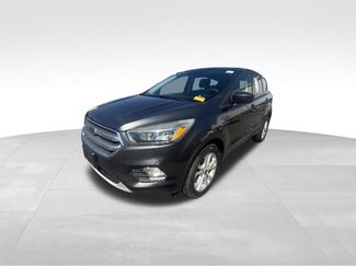 Used 2017 Ford Escape SE w/ SE Cold Weather Package AWD/4WD video 2