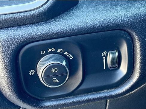 Used 2023 RAM 2500 Big Horn w/ Level 1 Equipment Group image 10