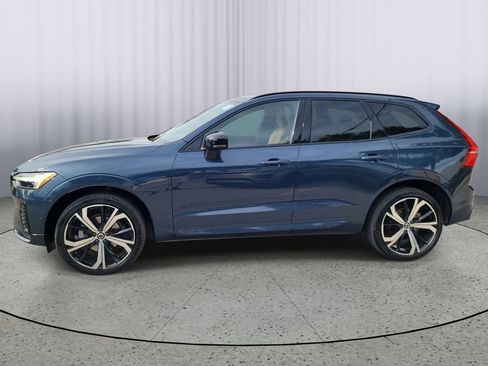 Used 2023 Volvo XC60 B5 Ultimate w/ Protection Package Premier image 7