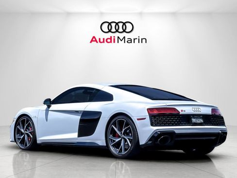 Certified 2023 Audi R8 V10 performance w/ Premium Package RWD image 3