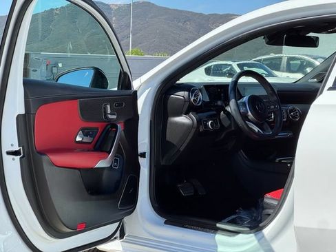 Used 2019 Mercedes-Benz A 220 image 7