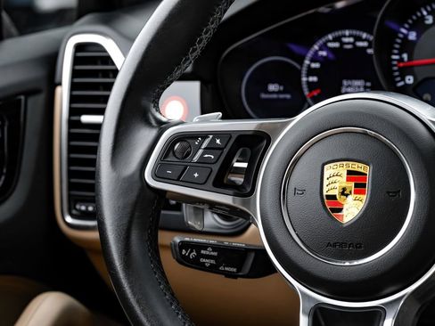 Used 2021 Porsche Cayenne AWD/4WD image 15