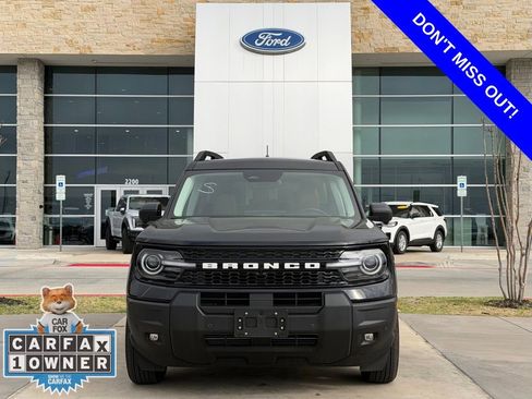 Used 2025 Ford Bronco Sport Outer Banks w/ Outer Banks Tech Package+ image 2