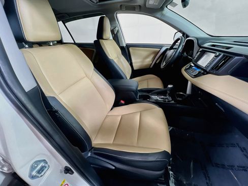 Used 2016 Toyota RAV4 Limited image 28