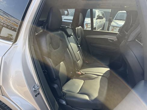 Used 2023 Volvo XC90 B5 Core AWD/4WD image 17