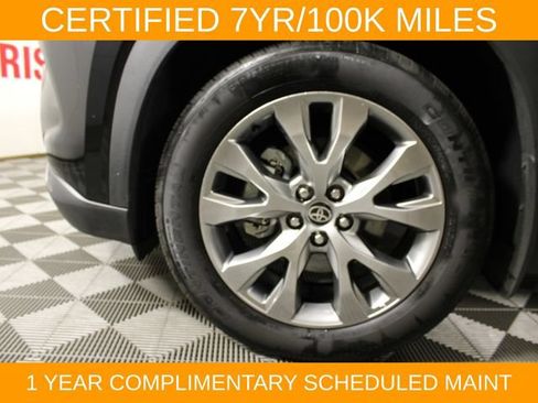 Used 2025 Toyota Grand Highlander AWD Hybrid image 26