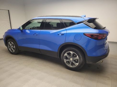 Used 2024 Chevrolet Blazer LT w/ Convenience Package FWD image 3