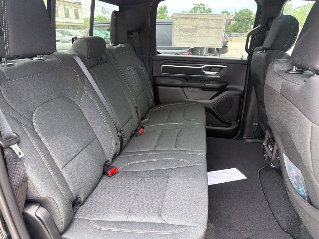 New 2026 RAM 1500 Big Horn AWD/4WD image 23