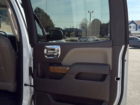 Used 2018 GMC Sierra 1500 SLT image 33