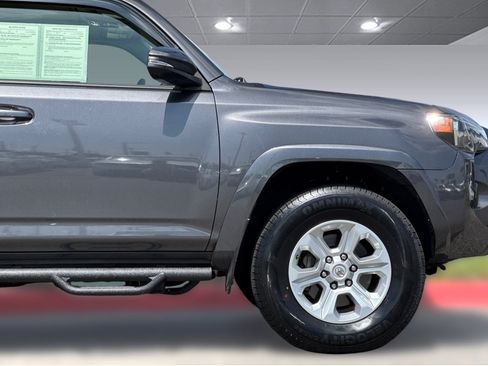 Used 2021 Toyota 4Runner SR5 Premium w/ Moonroof Package AWD/4WD image 36