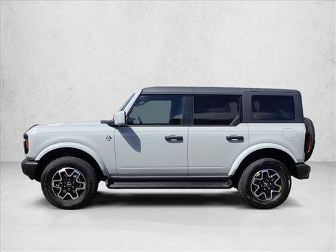 New 2026 Ford Bronco Outer Banks AWD/4WD image 2