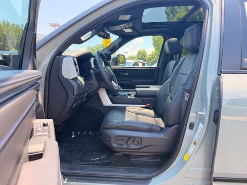 Used 2024 Toyota Tundra Platinum AWD/4WD image 27