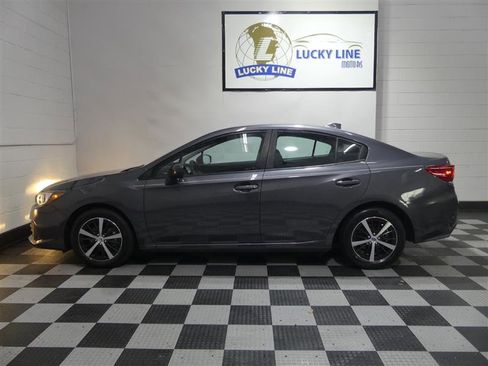 Used 2021 Subaru Impreza 2.0i Premium w/ Popular Package #3 AWD/4WD image 7