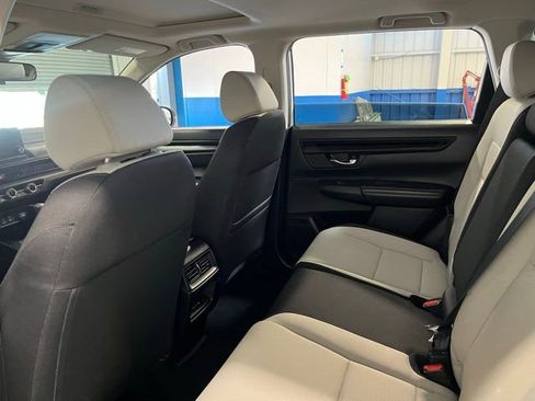 Used 2025 Honda CR-V EX image 17