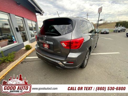 Used 2017 Nissan Pathfinder S image 5