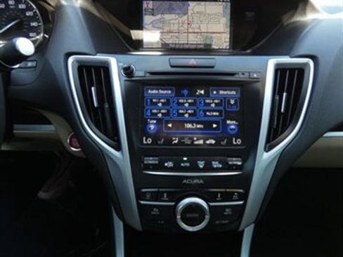 Used 2015 Acura TLX w/ Technology Package FWD image 32