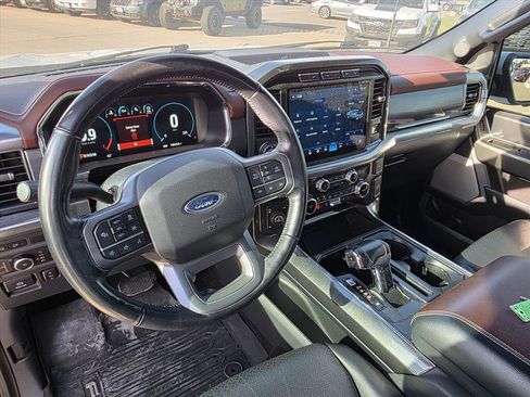 Used 2022 Ford F150 Lariat image 11