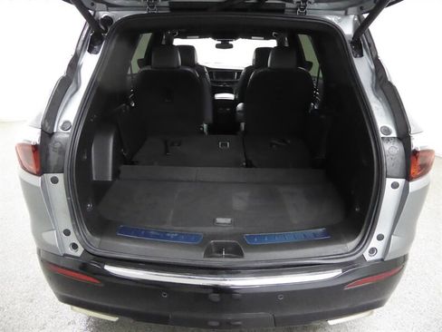 Used 2023 Buick Enclave Essence w/ Sport Touring Edition image 36