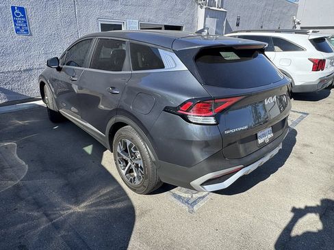 Used 2023 Kia Sportage EX FWD image 5