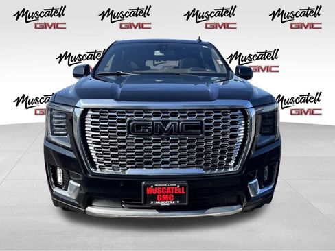 Used 2021 GMC Yukon XL Denali AWD/4WD image 9